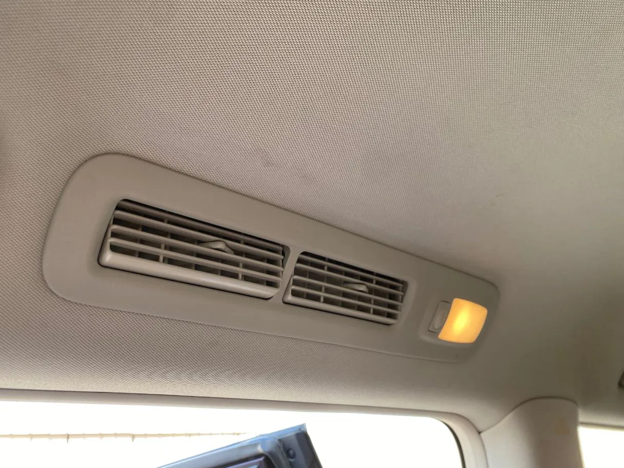 Car image 34