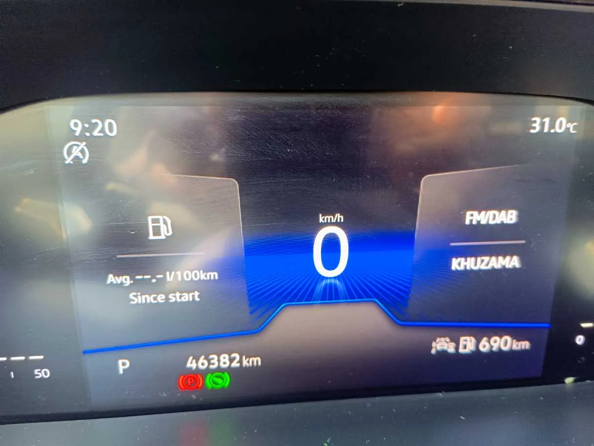 Car image 27