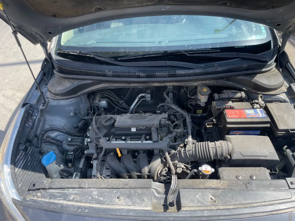 Car image 23