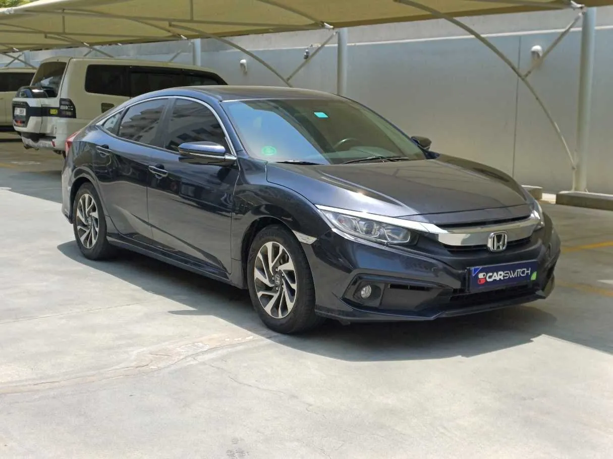 Car image 3