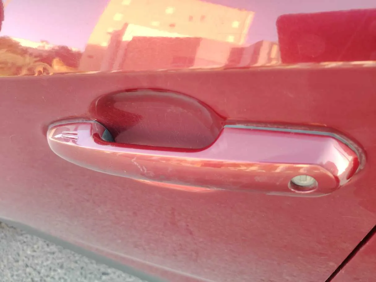 Car image 25