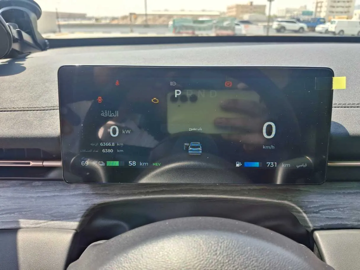 Car image 17