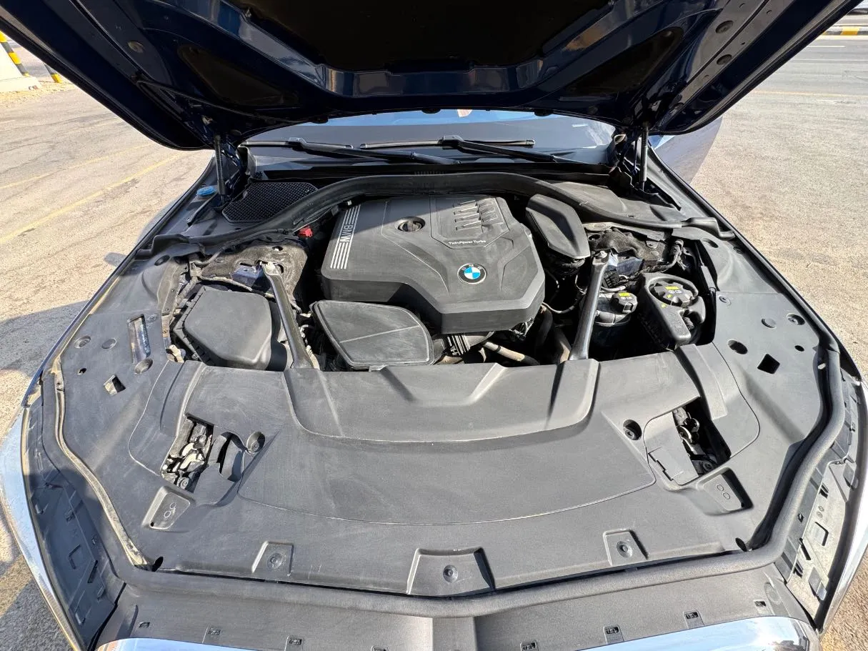 Car image 28