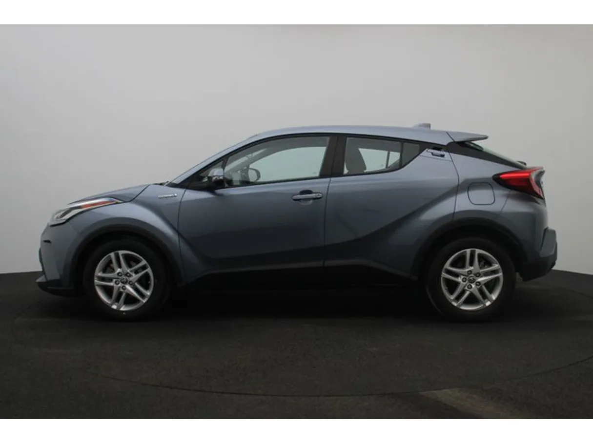 Car image 3