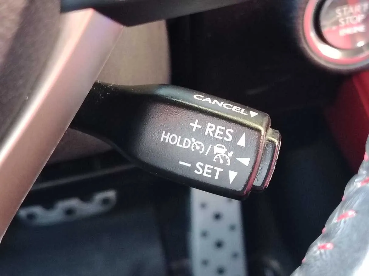Car image 27