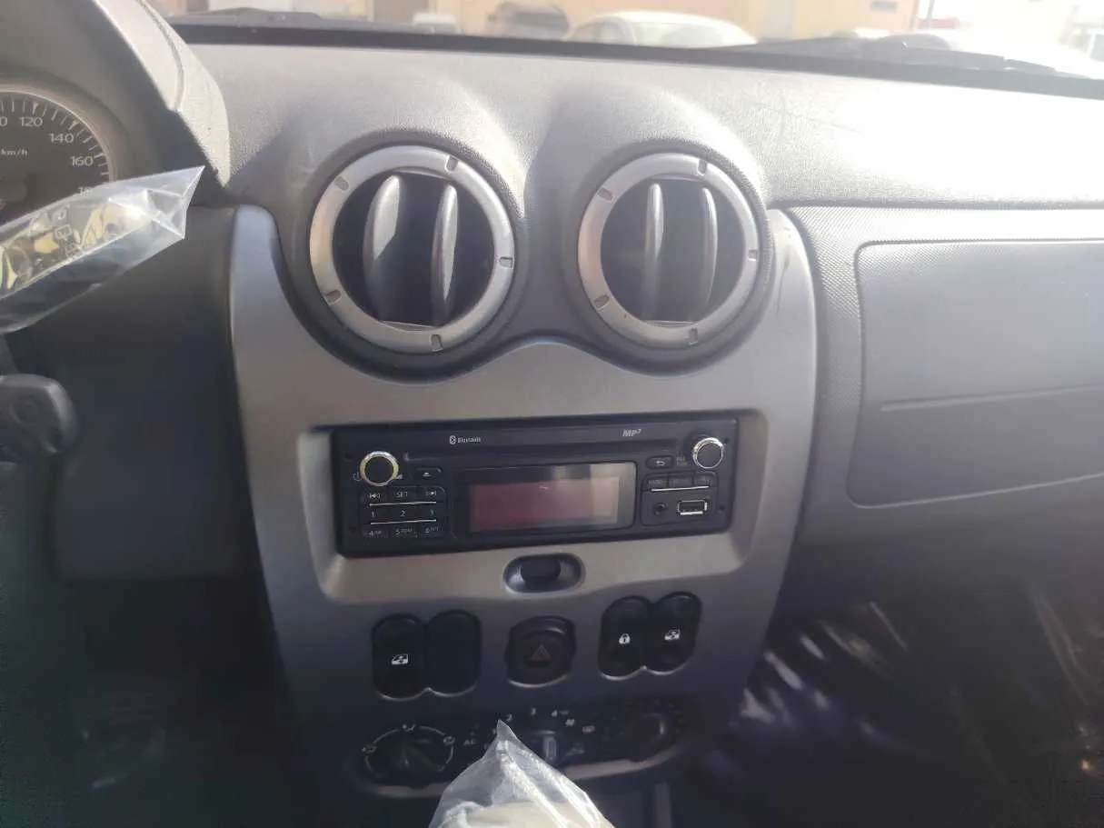 Car image 22