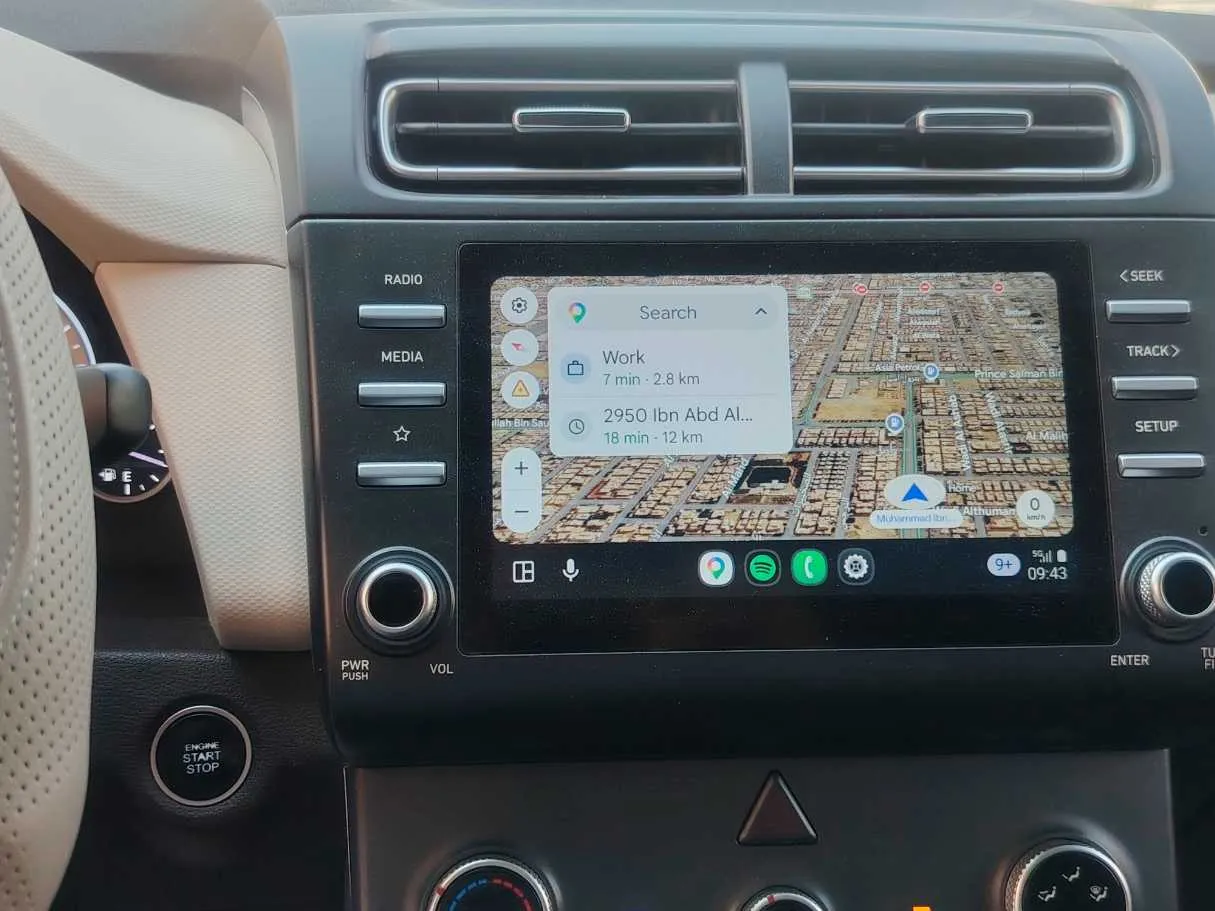 Car image 16