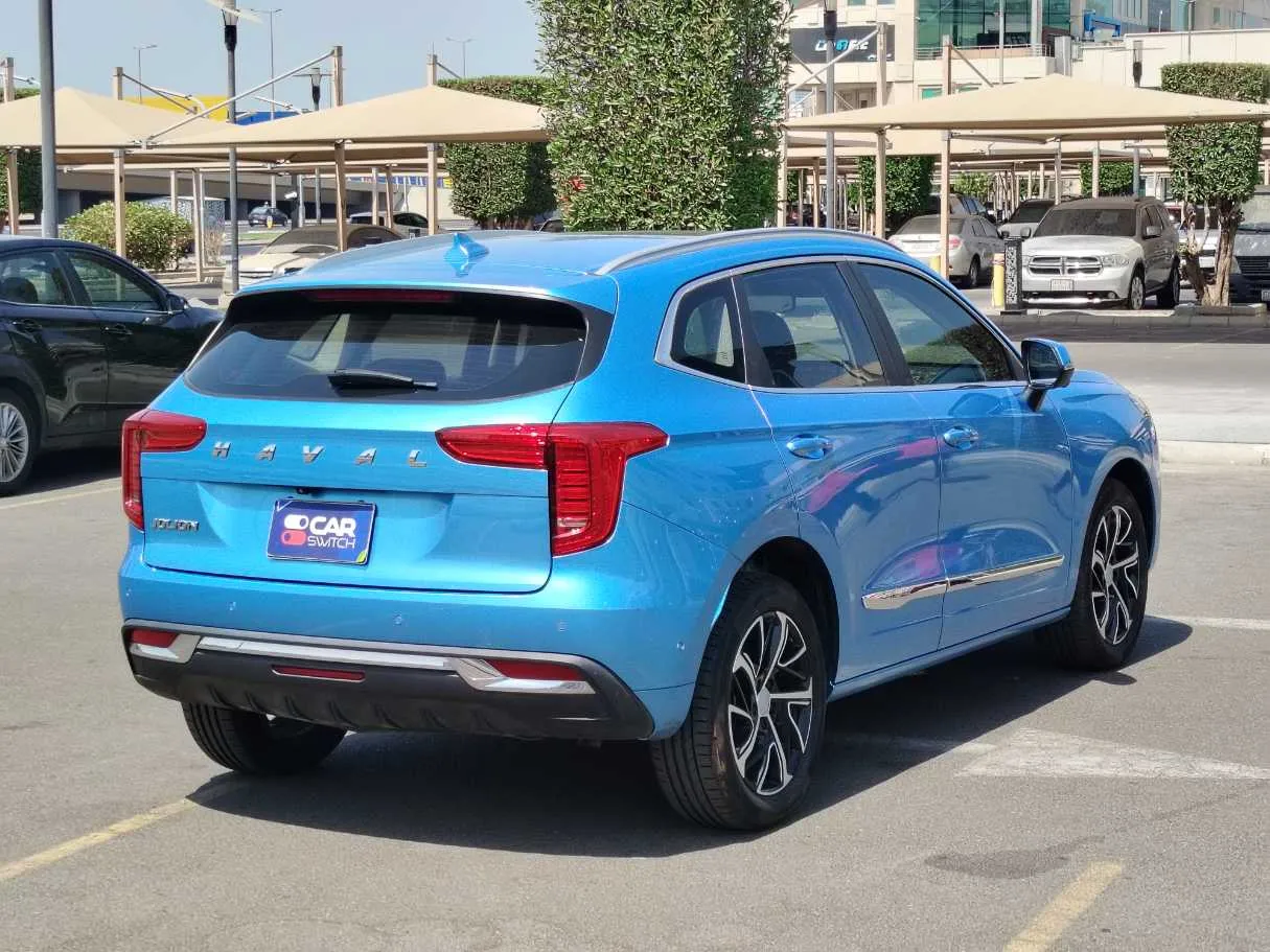 Car image 5