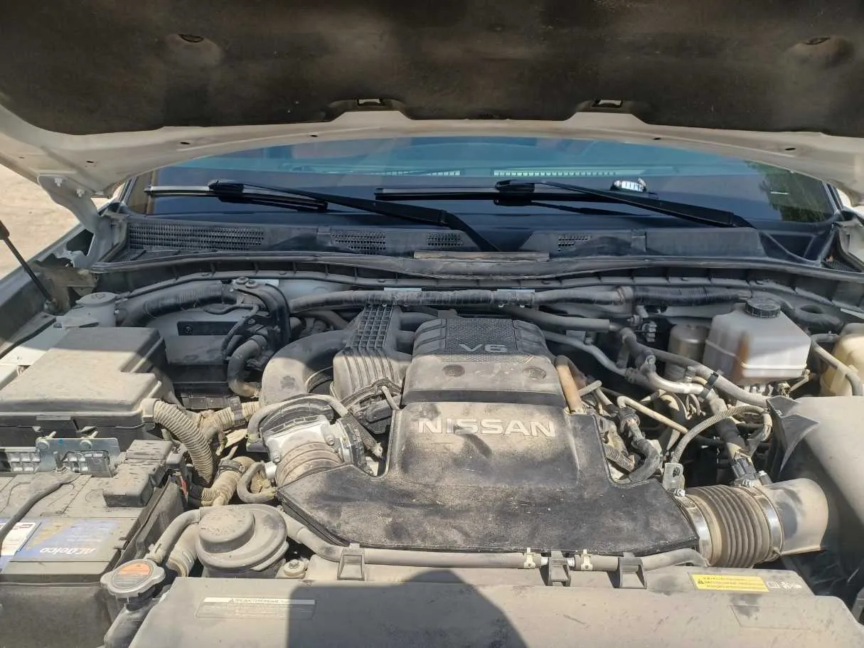 Car image 24