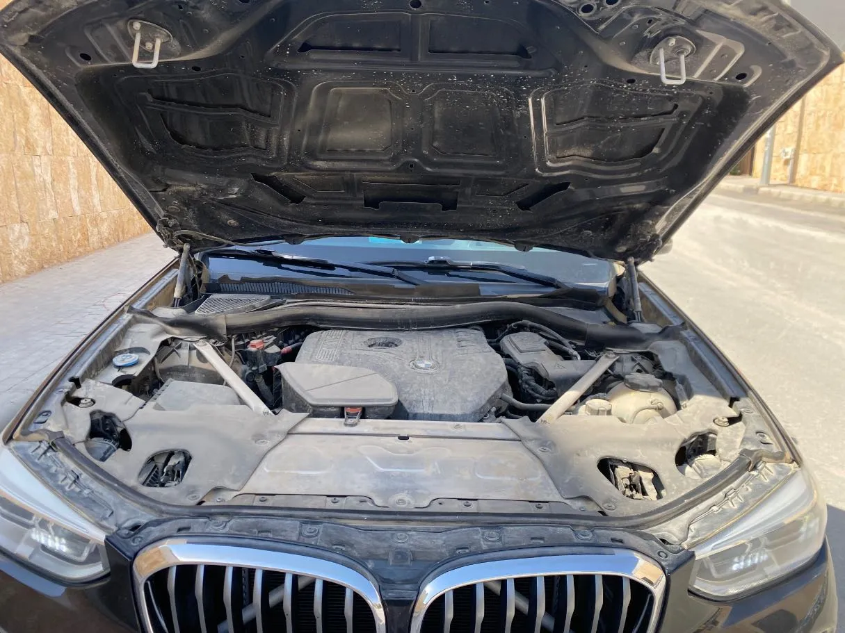 Car image 30