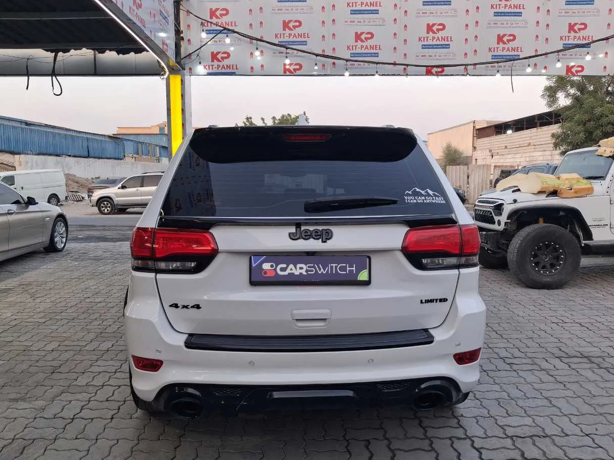 Car image 6
