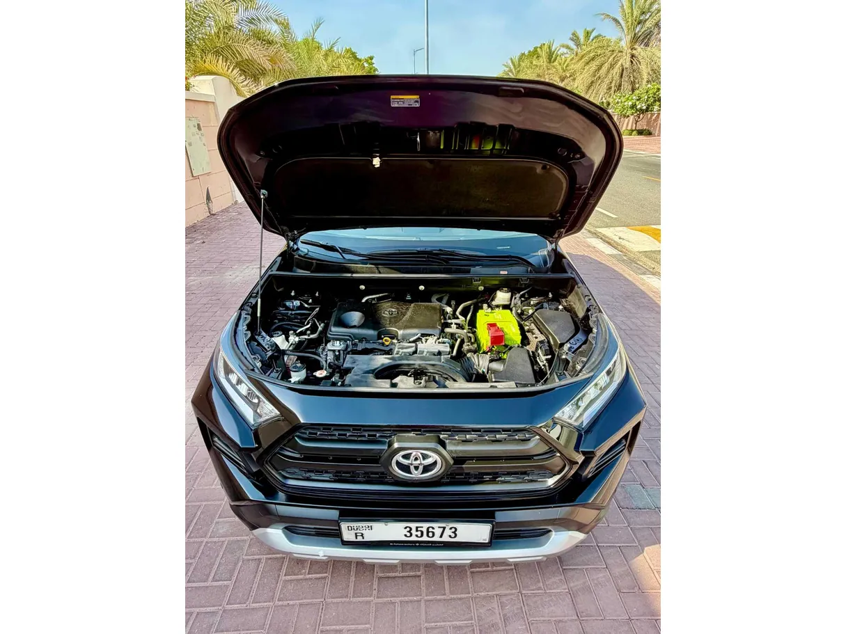Car image 21