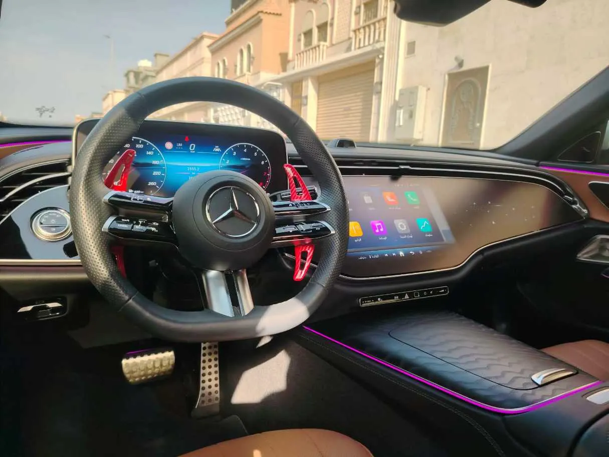 Car image 28