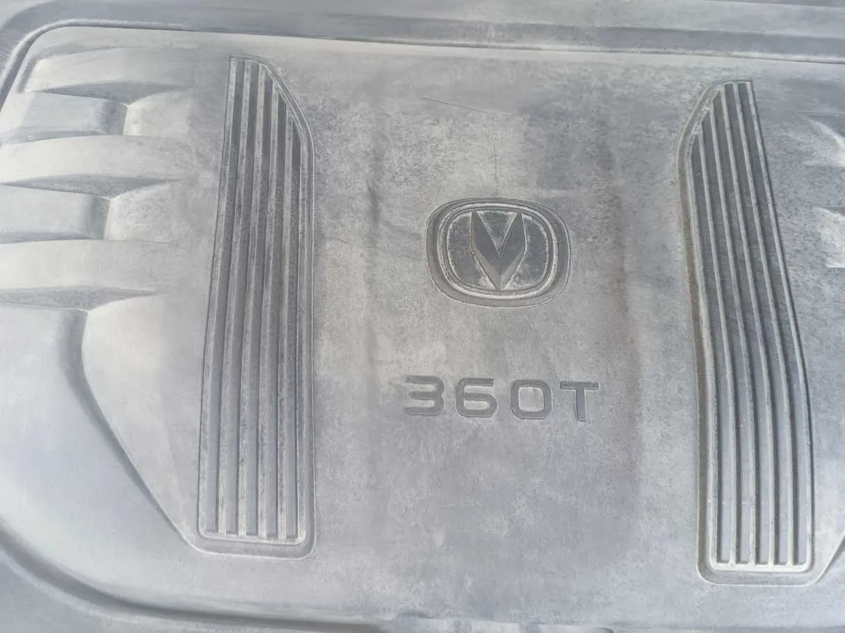 Car image 37