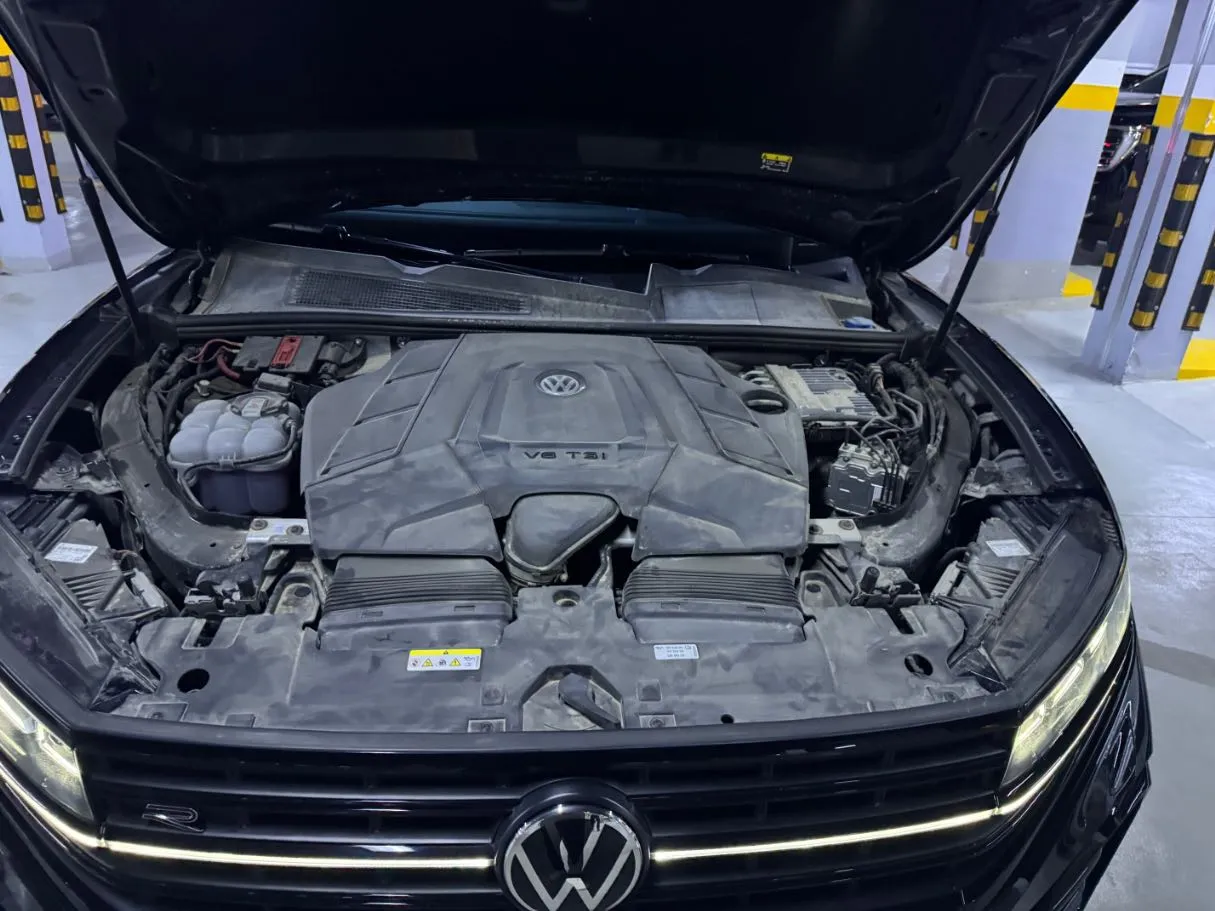 Car image 22