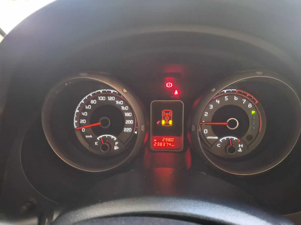 Car image 17