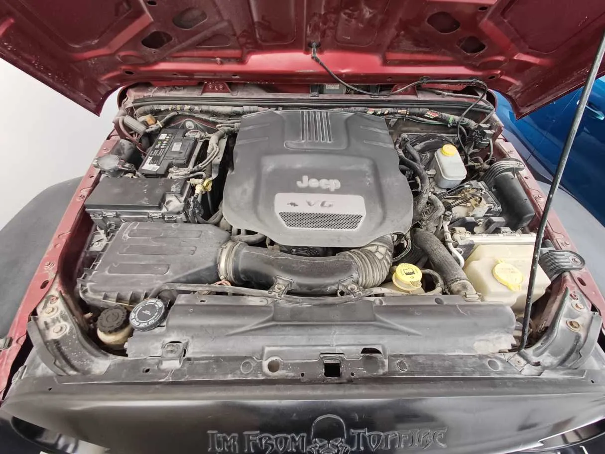 Car image 21