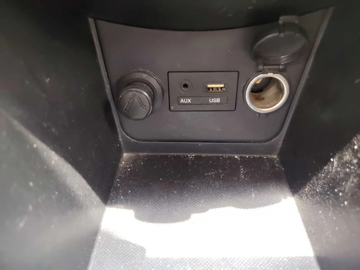 Car image 21