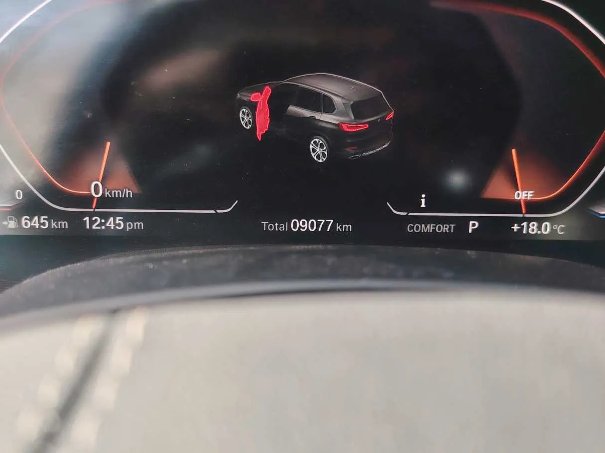 Car image 22