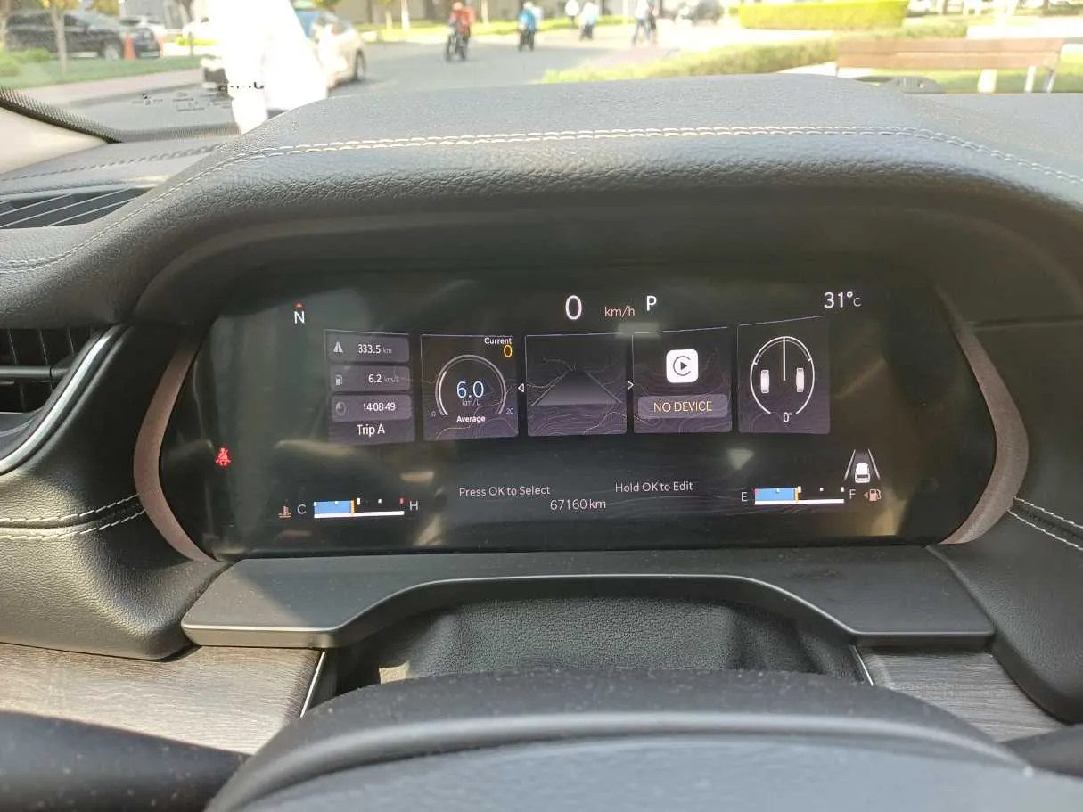 Car image 18