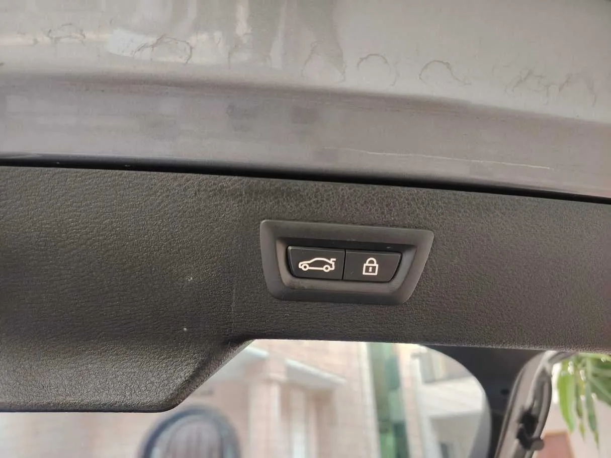 Car image 45