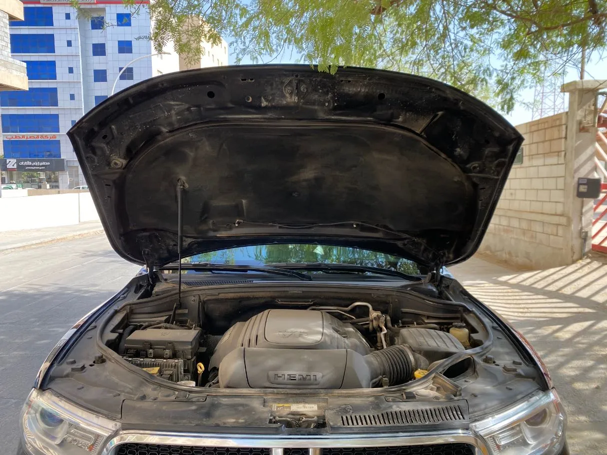 Car image 28