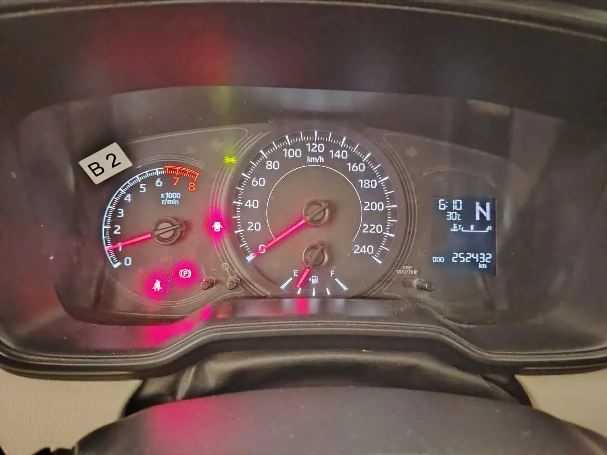 Car image 34