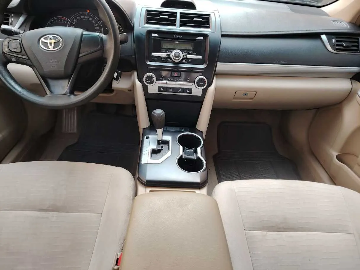 Car image 22