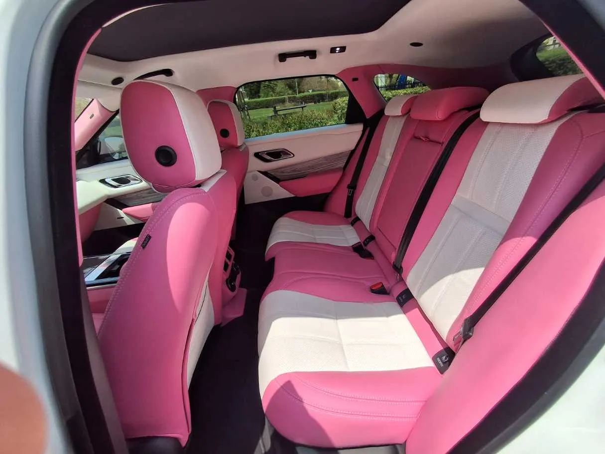 Car image 13