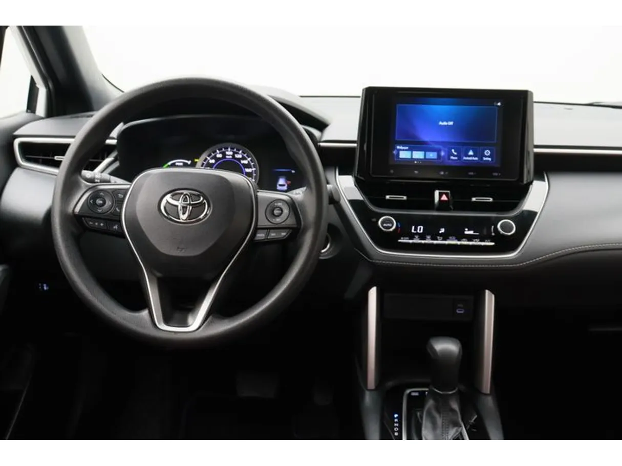 Car image 15