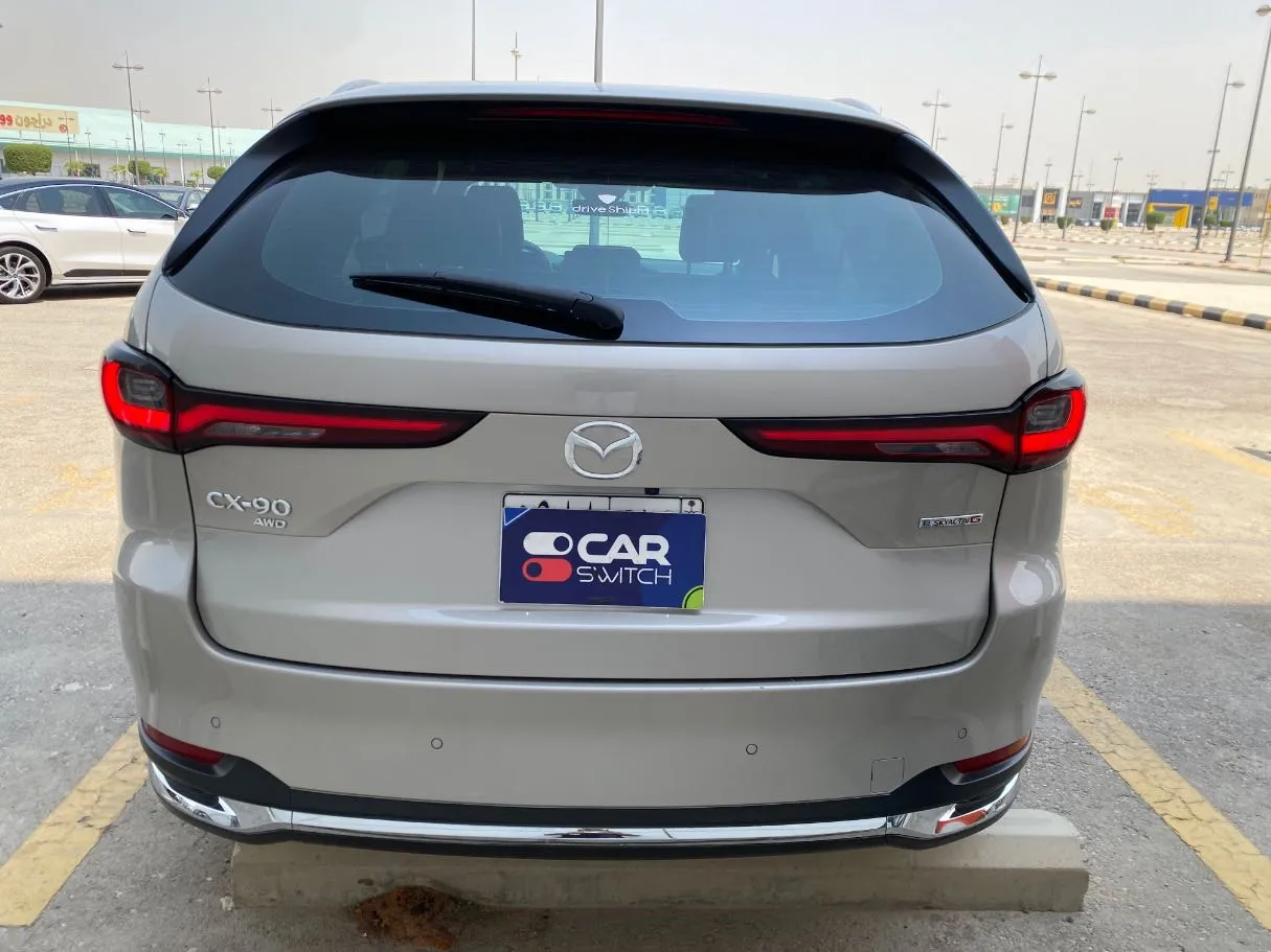 Car image 6