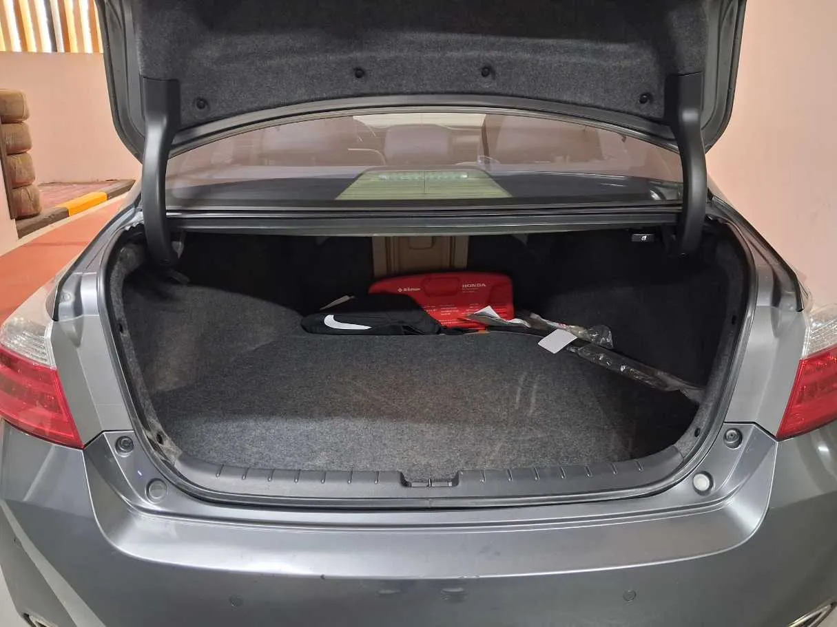Car image 22