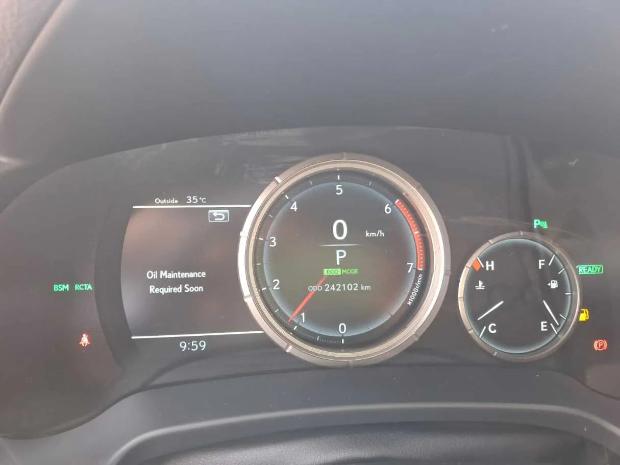 Car image 20