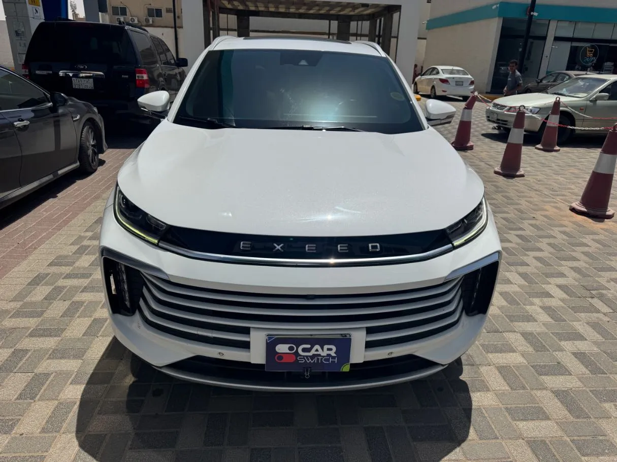 Car image 2