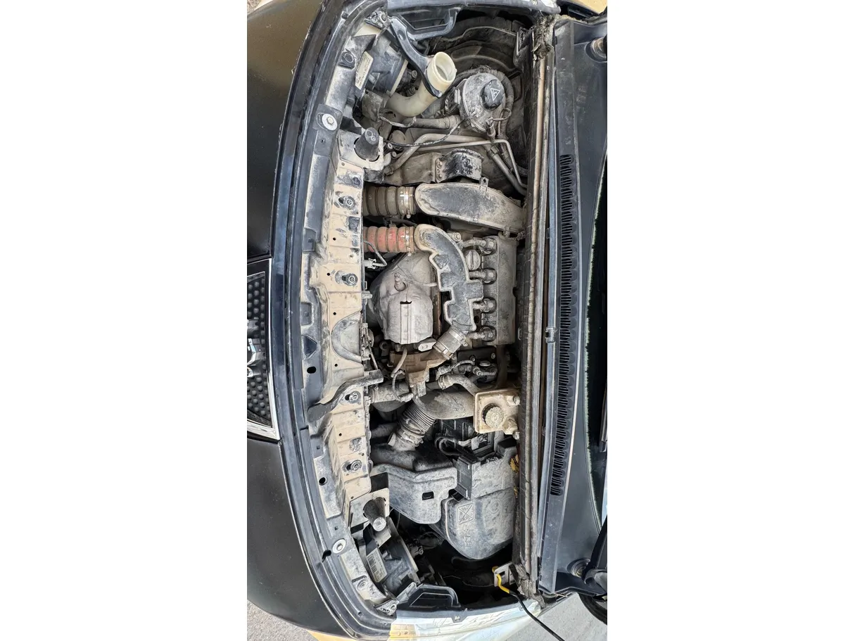 Car image 25