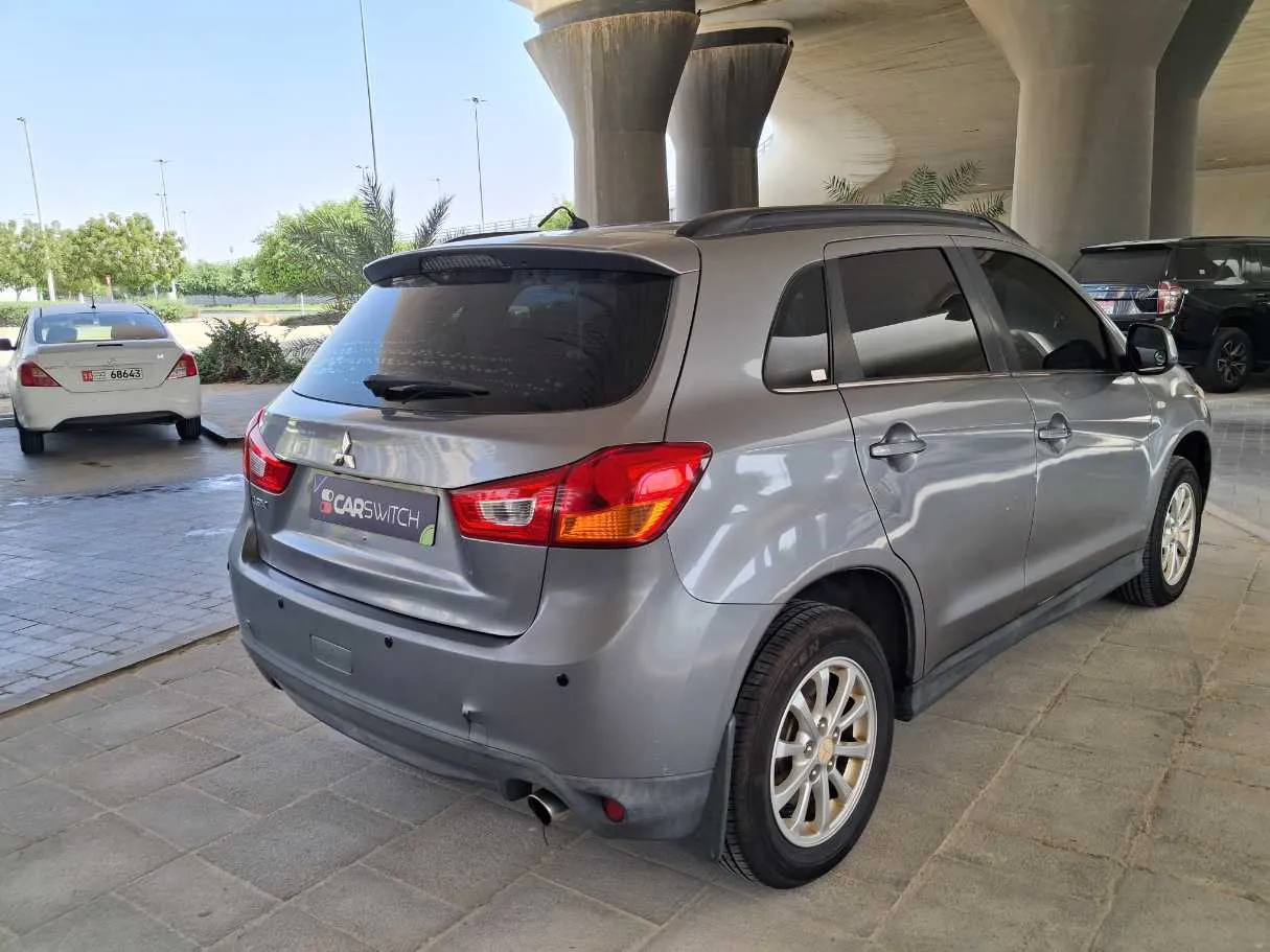 Car image 7