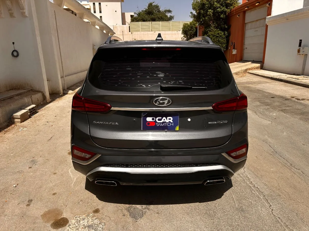 Car image 6