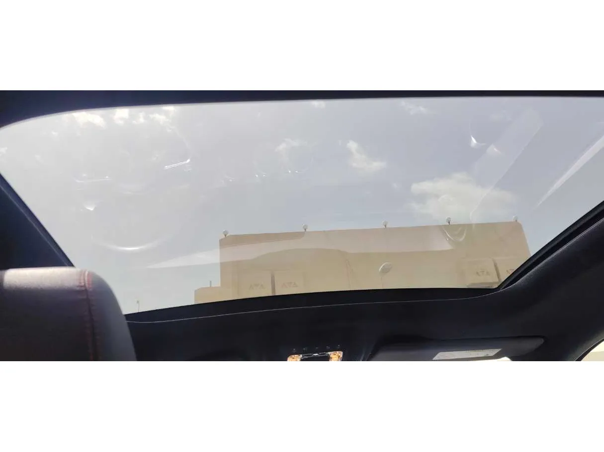 Car image 28