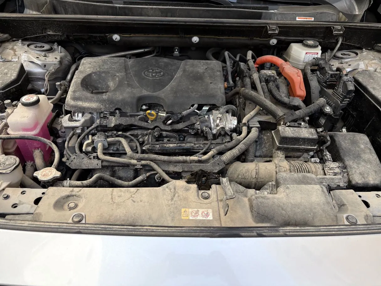 Car image 28