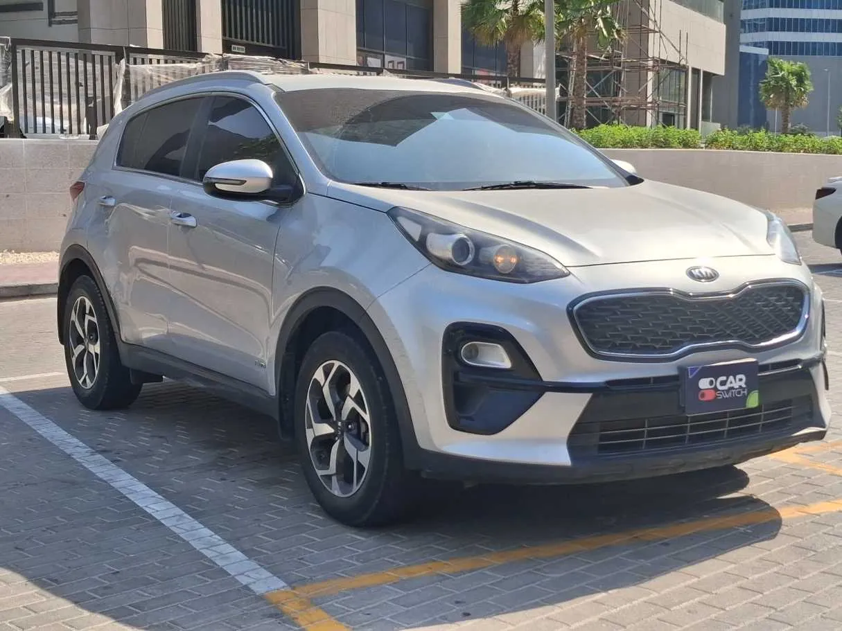 Car image 3