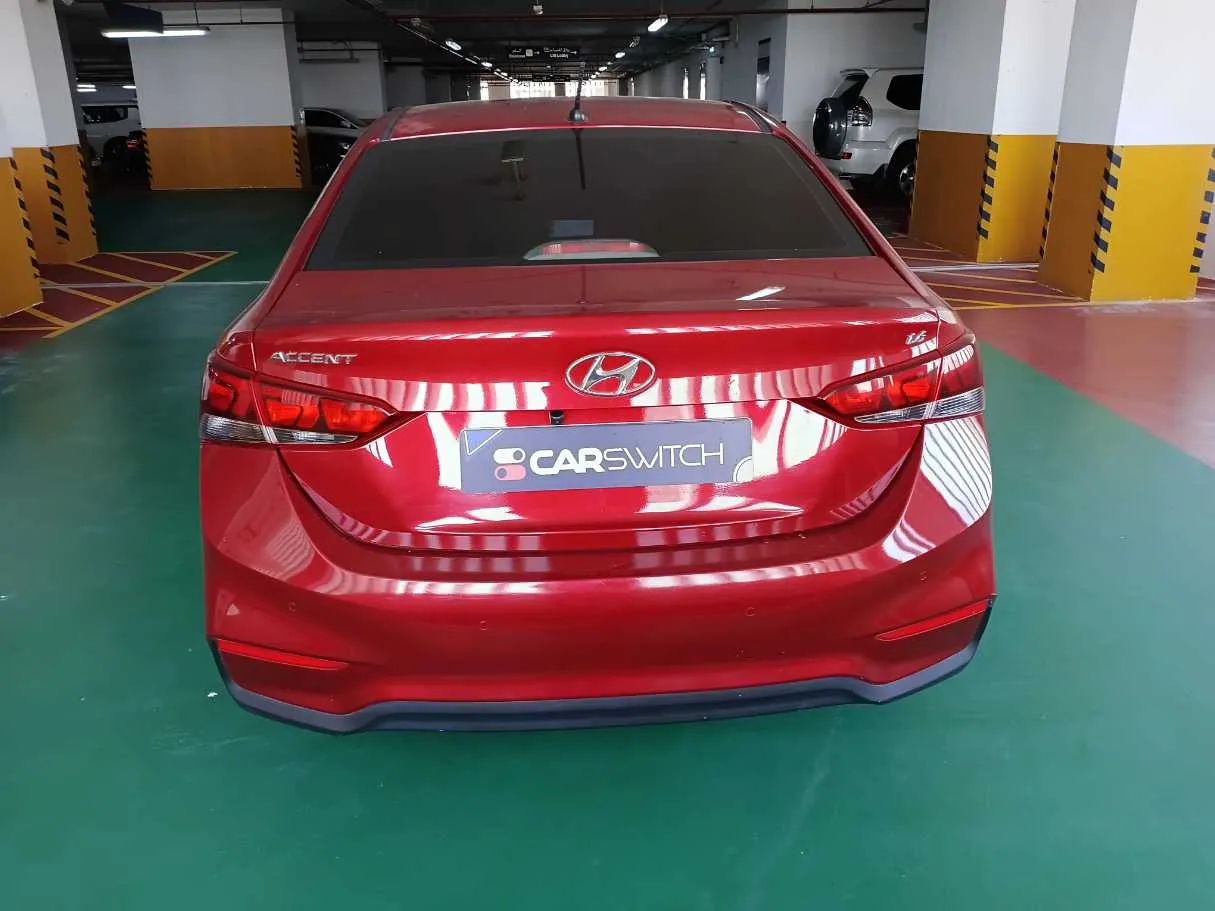 Car image 6