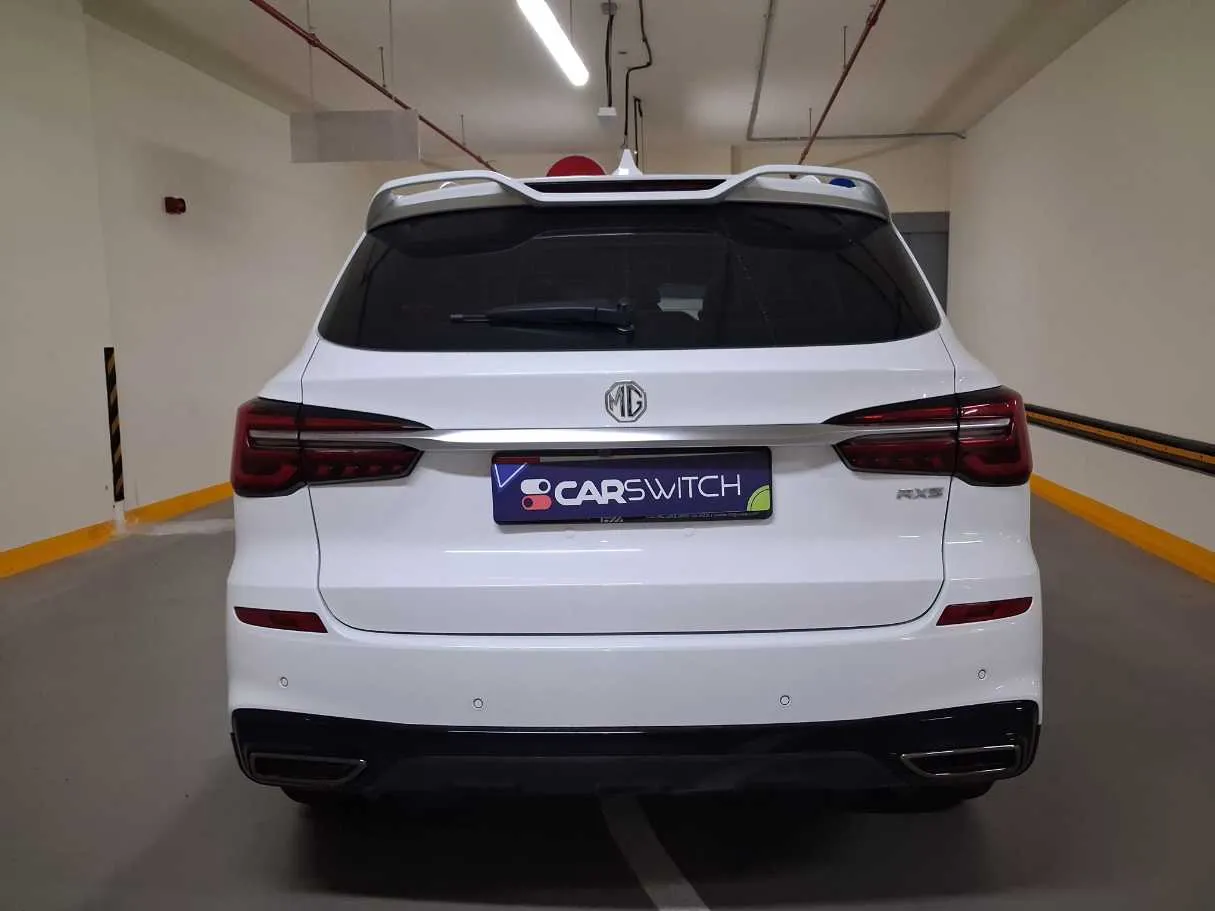 Car image 6