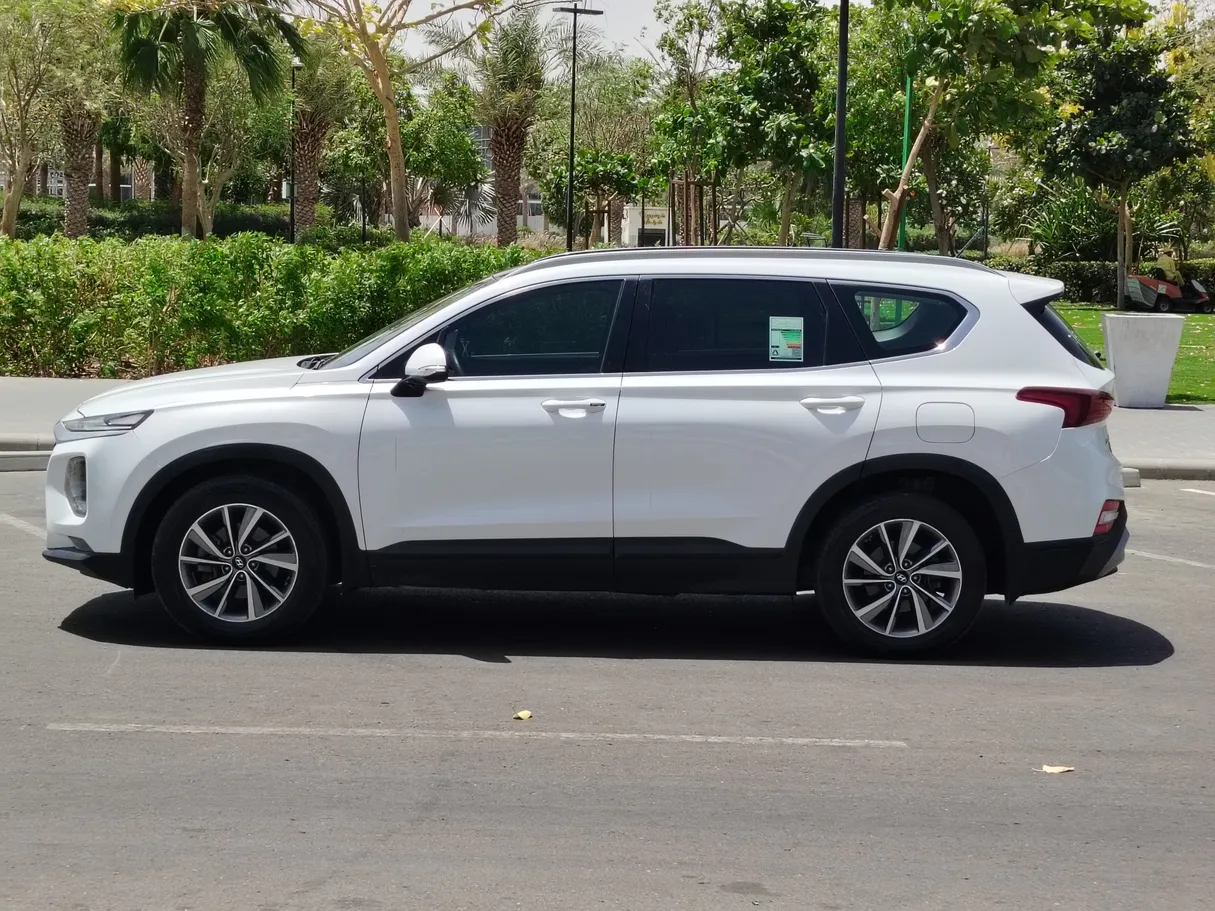 Car image 8