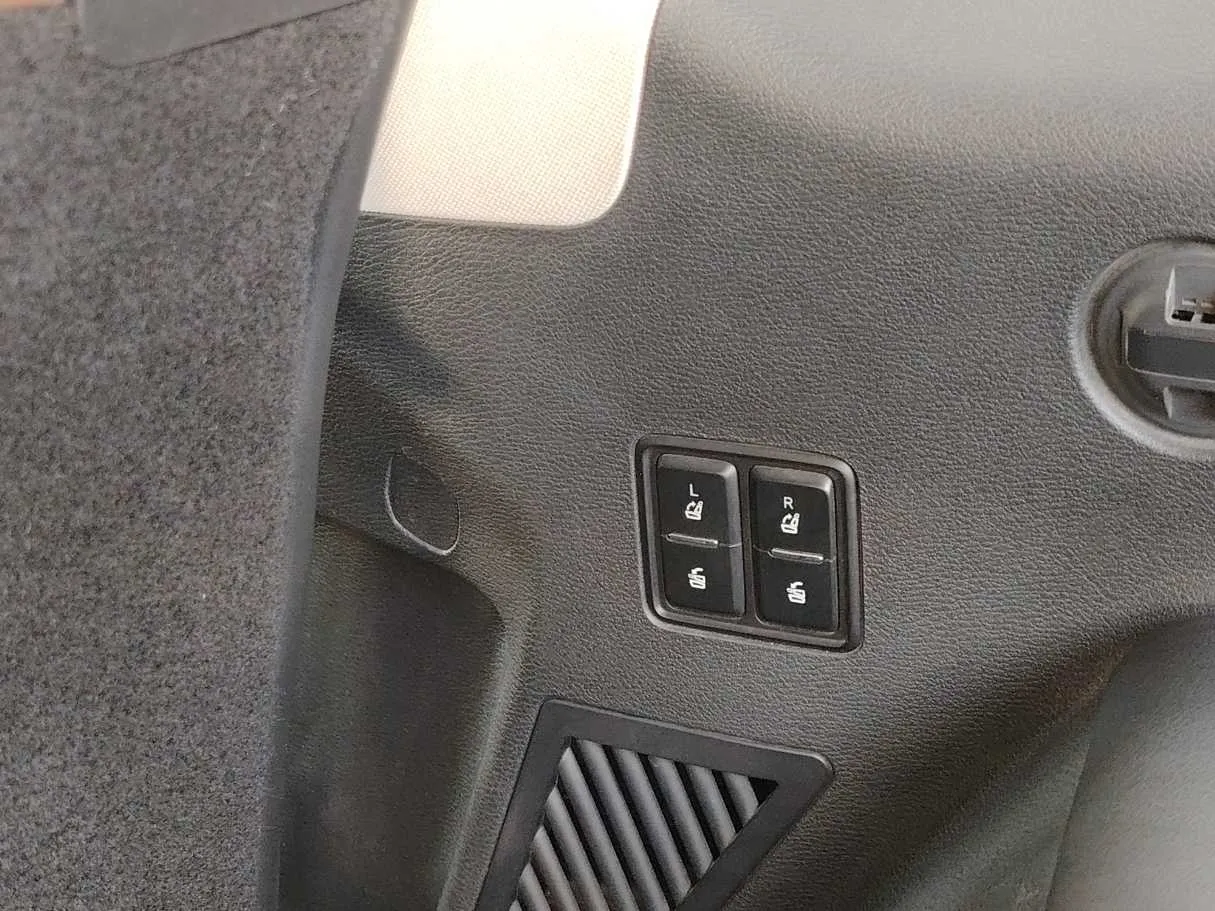 Car image 39