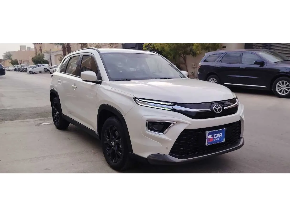 Car image 3