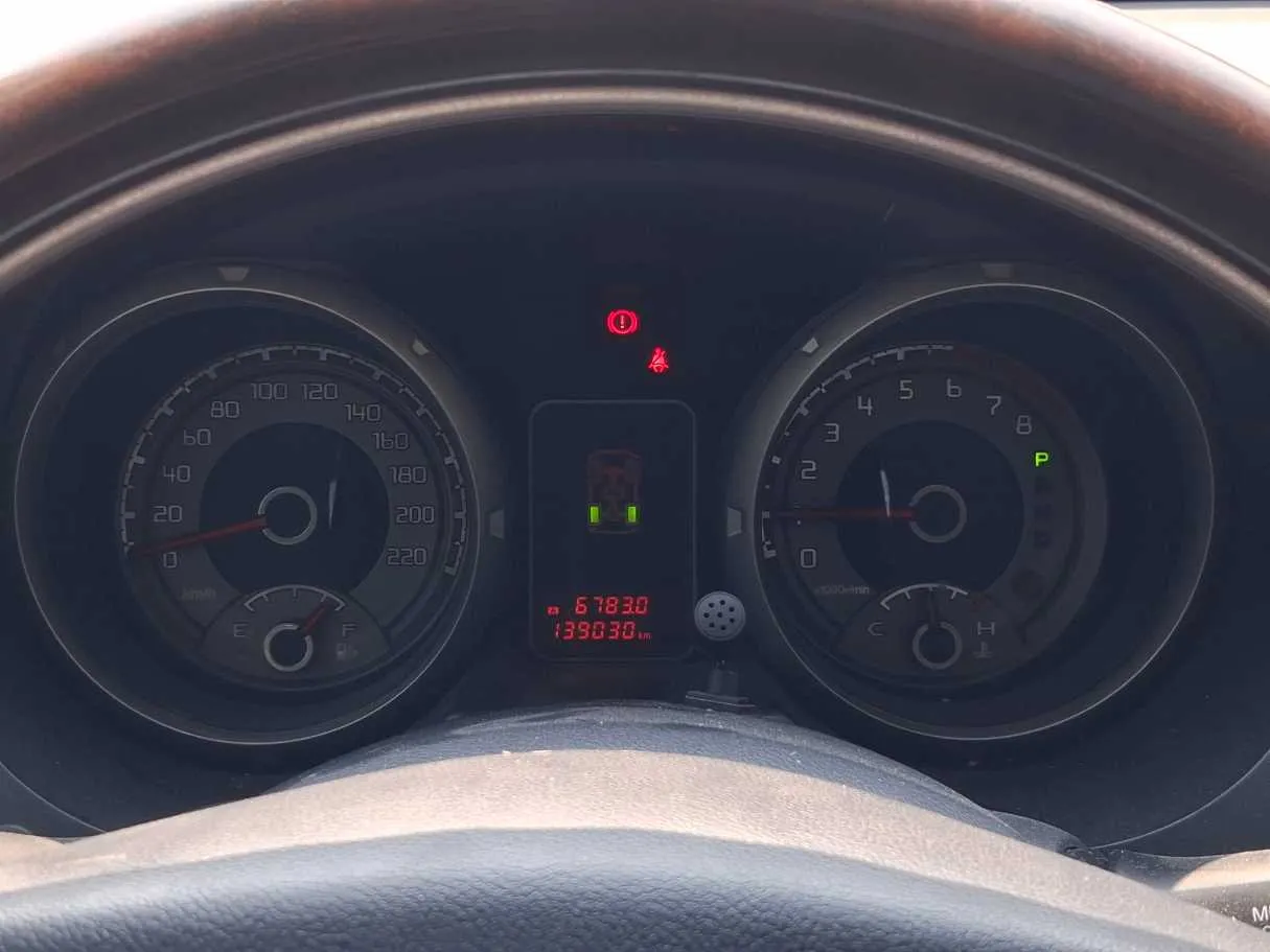 Car image 20