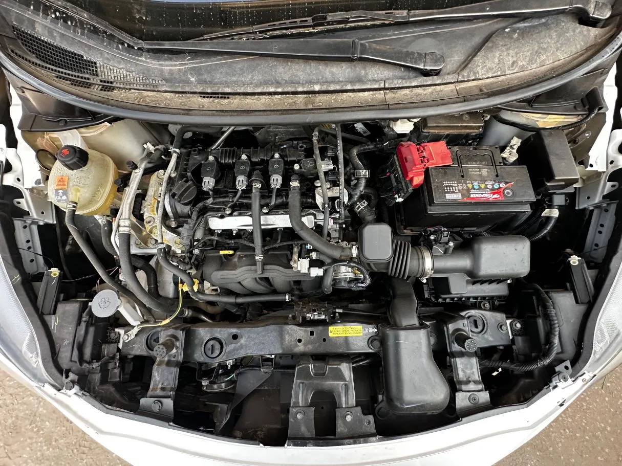 Car image 26