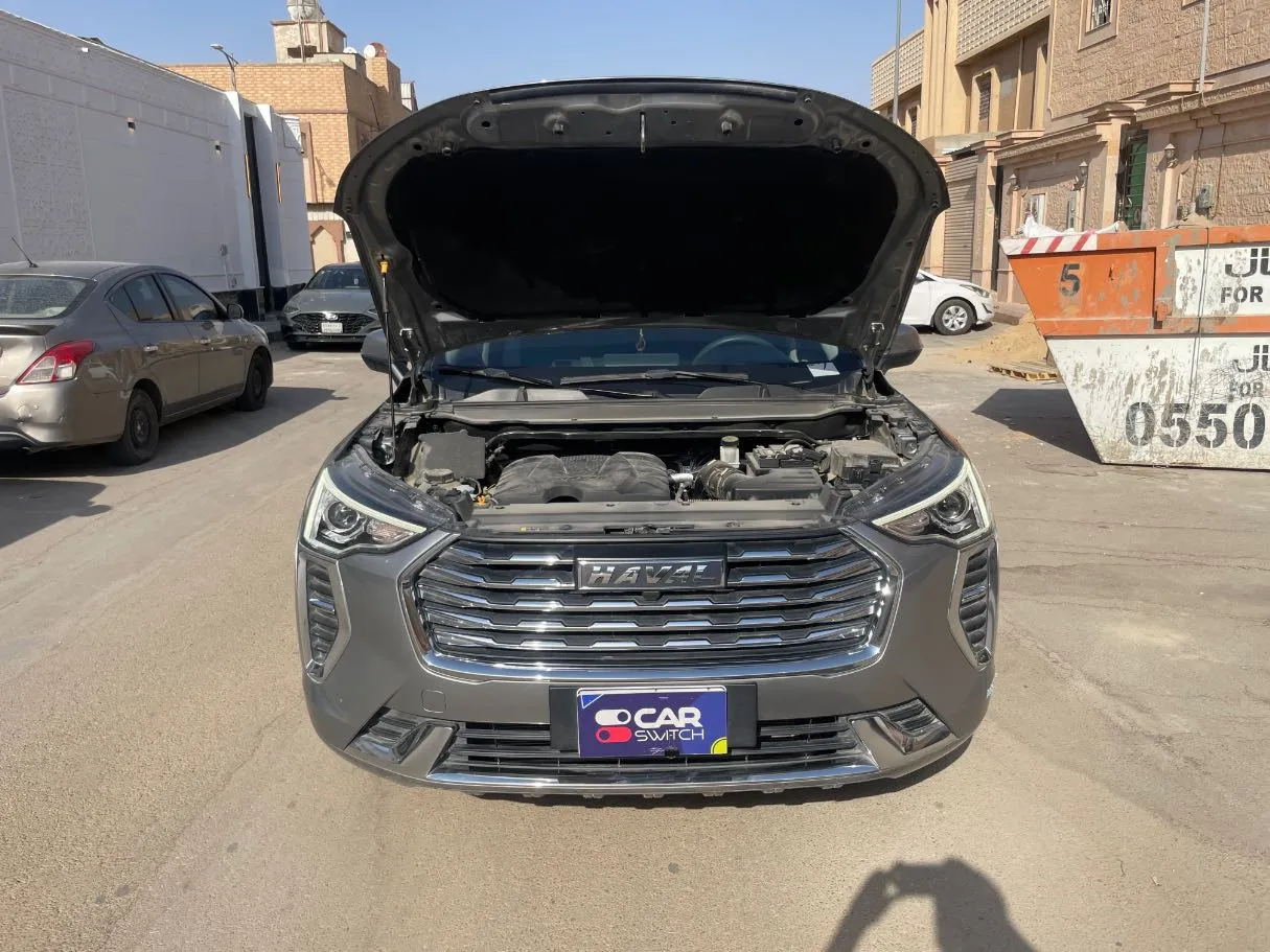 Car image 24