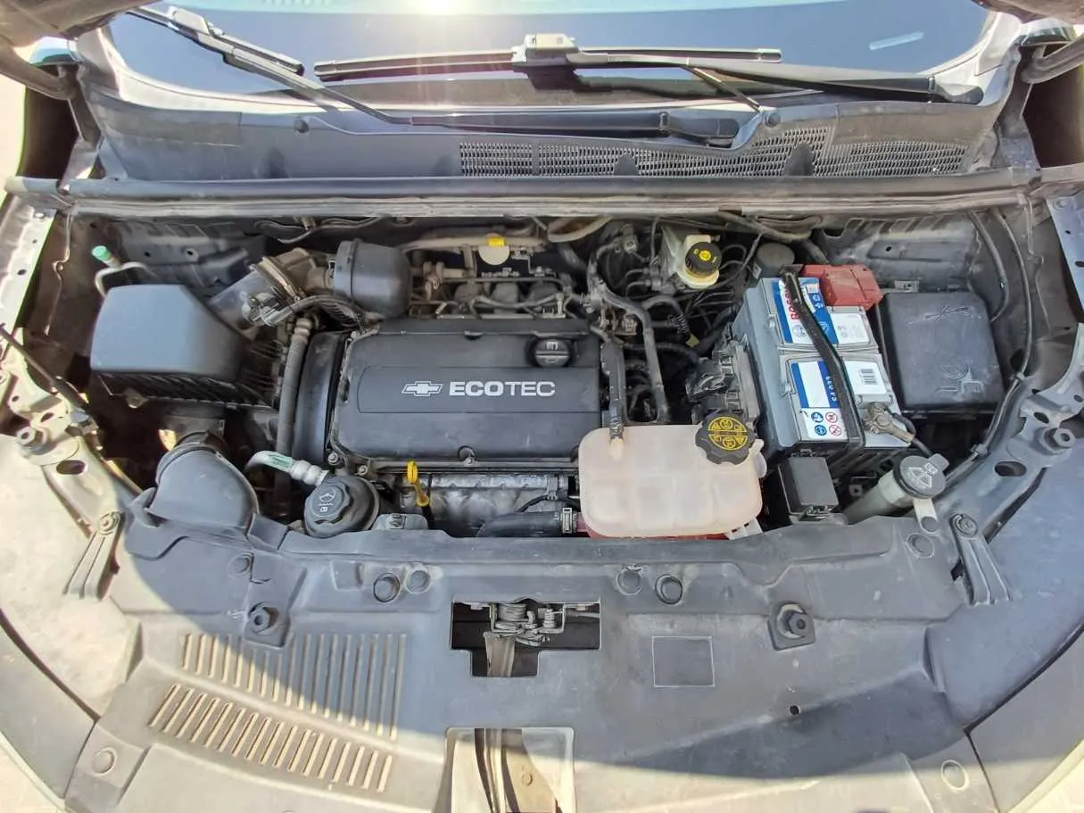 Car image 21