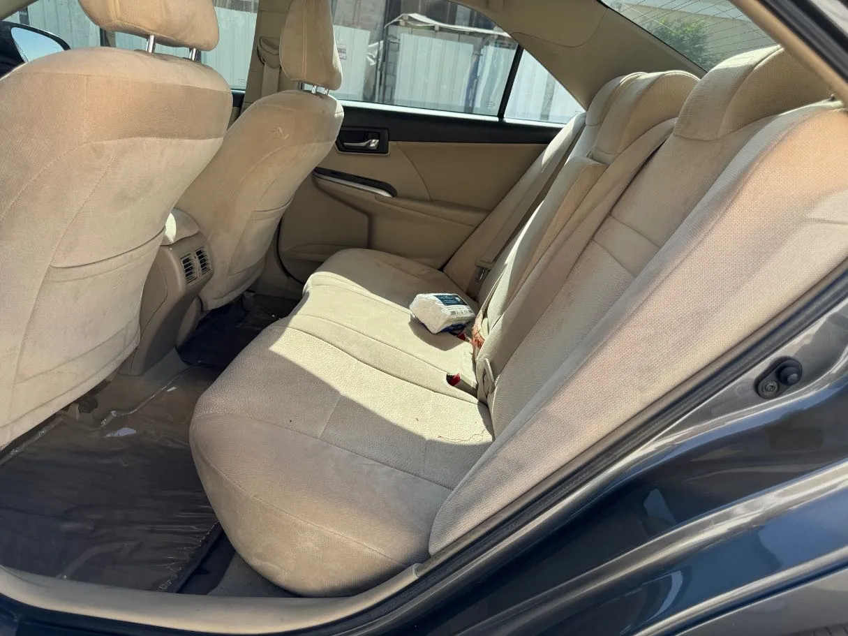 Car image 16